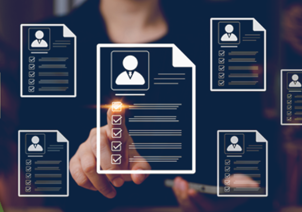 5 resume icons with person pointing to resume in the middle of the image5 resume icons with person pointing to resume in the middle of the image